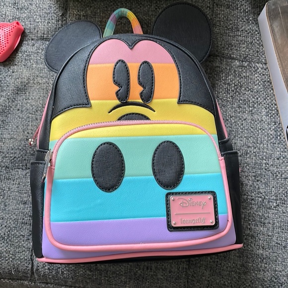 Loungefly Handbags - Loungefly